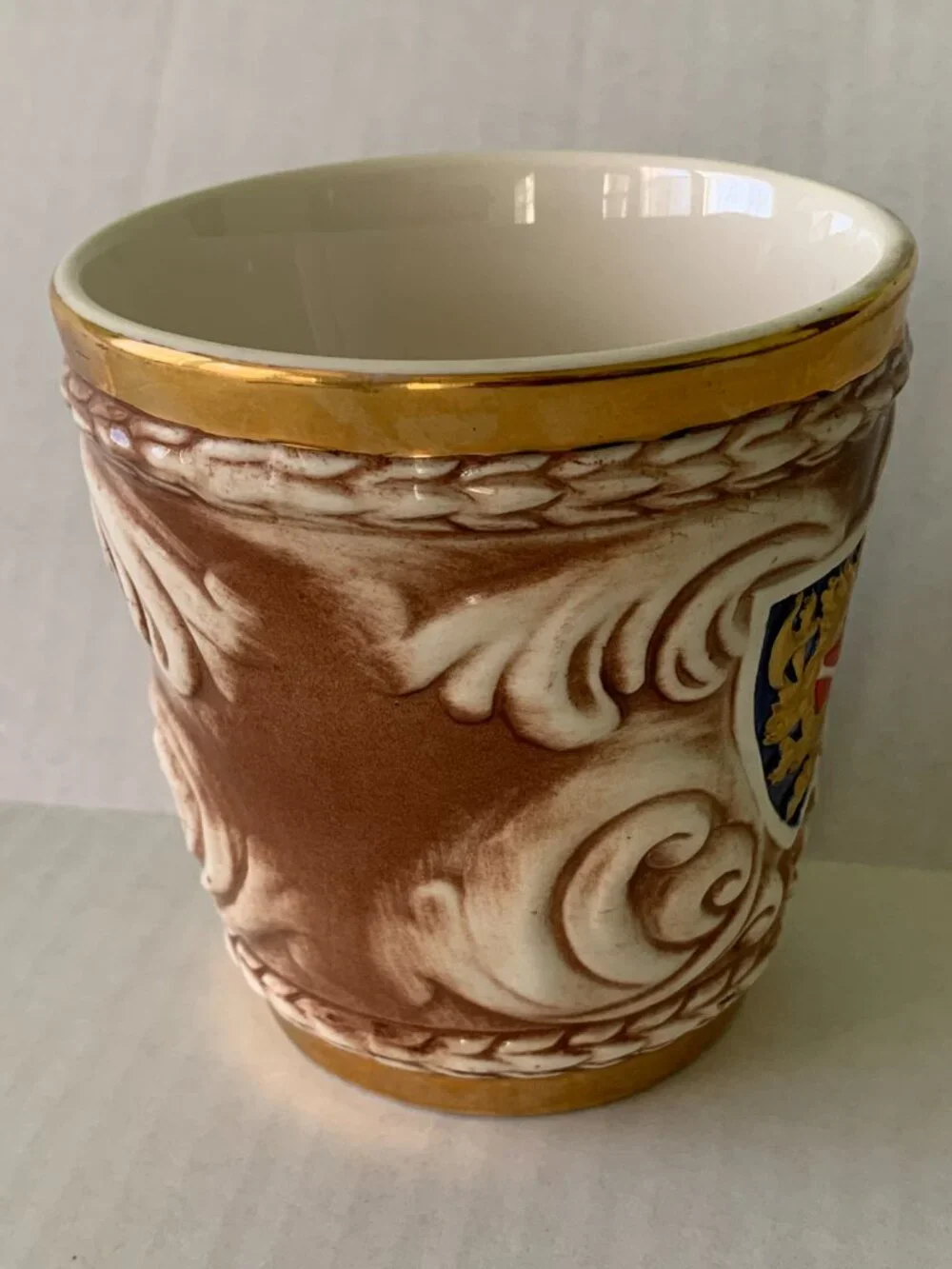 Vtg Ceramic Stein Cup Heraldic Lion Gold Trim Medieval Style Mug Hickok Japan